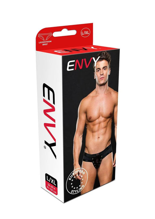 BLE095 ENVY LOCKER ROOM BRIEF